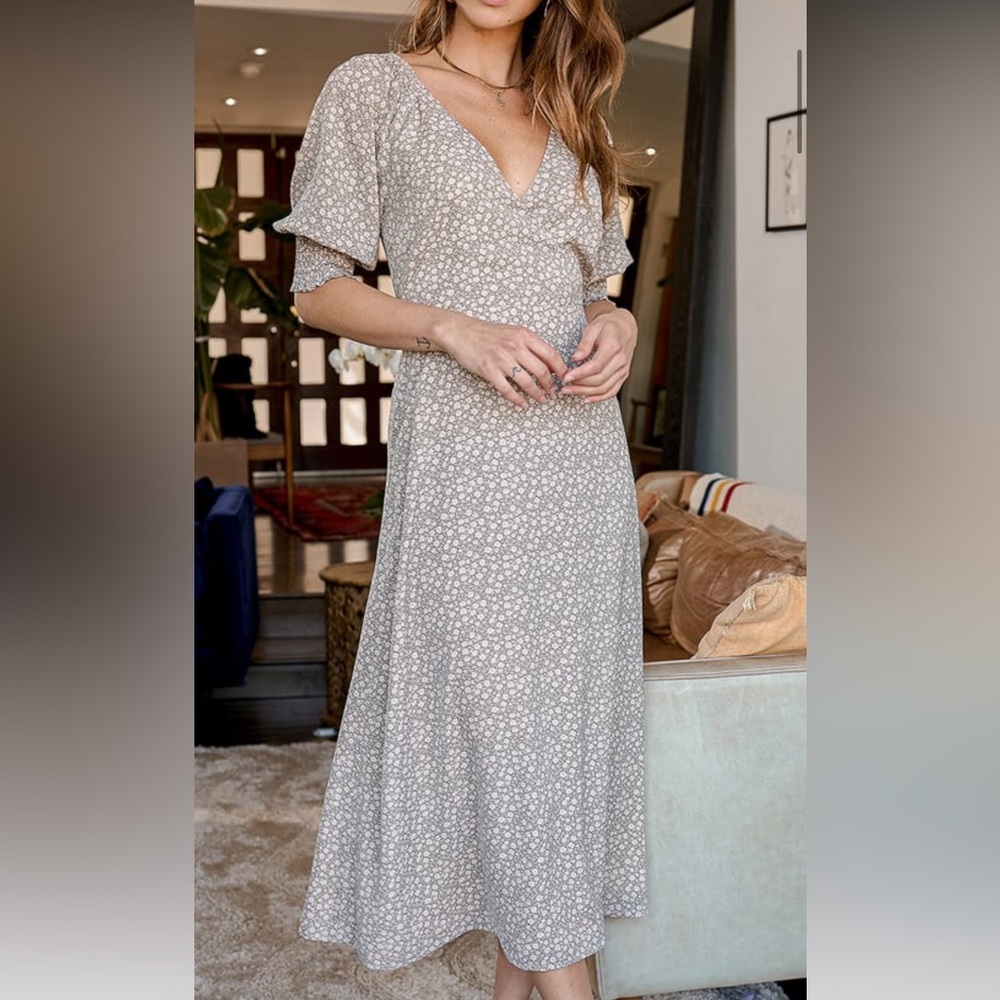 Lulus sage green floral maxi dress